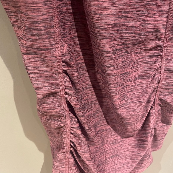 ✨2/$25 🤰Maternity Workout Tank w Built in Bra - Picture 4 of 5